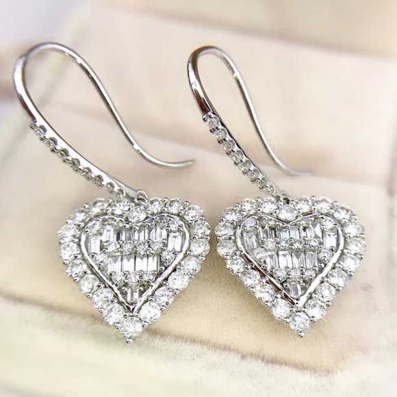 Sterling silver crystal dangle earrings - Picture 2 of 3